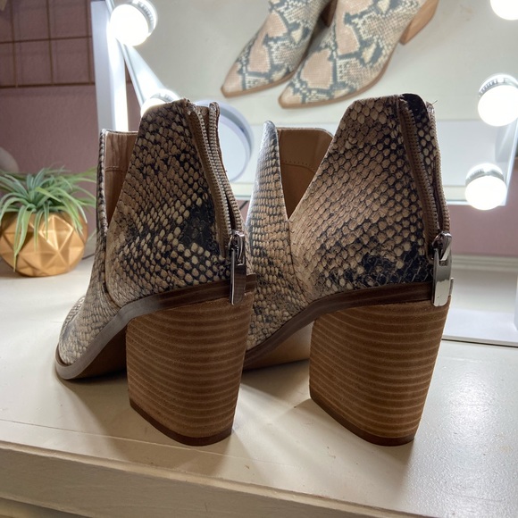 Steve Madden Camryn booties - Picture 3 of 3